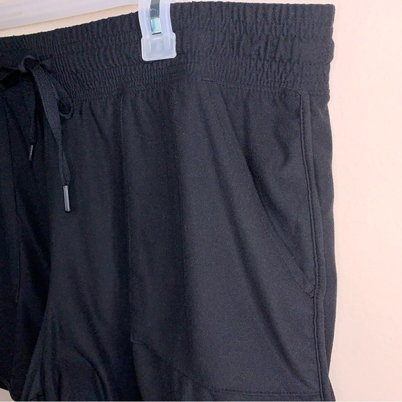 Large Athletic Works Black Activewear Shorts Drawstring Waistband Casual - Picture 3 of 10